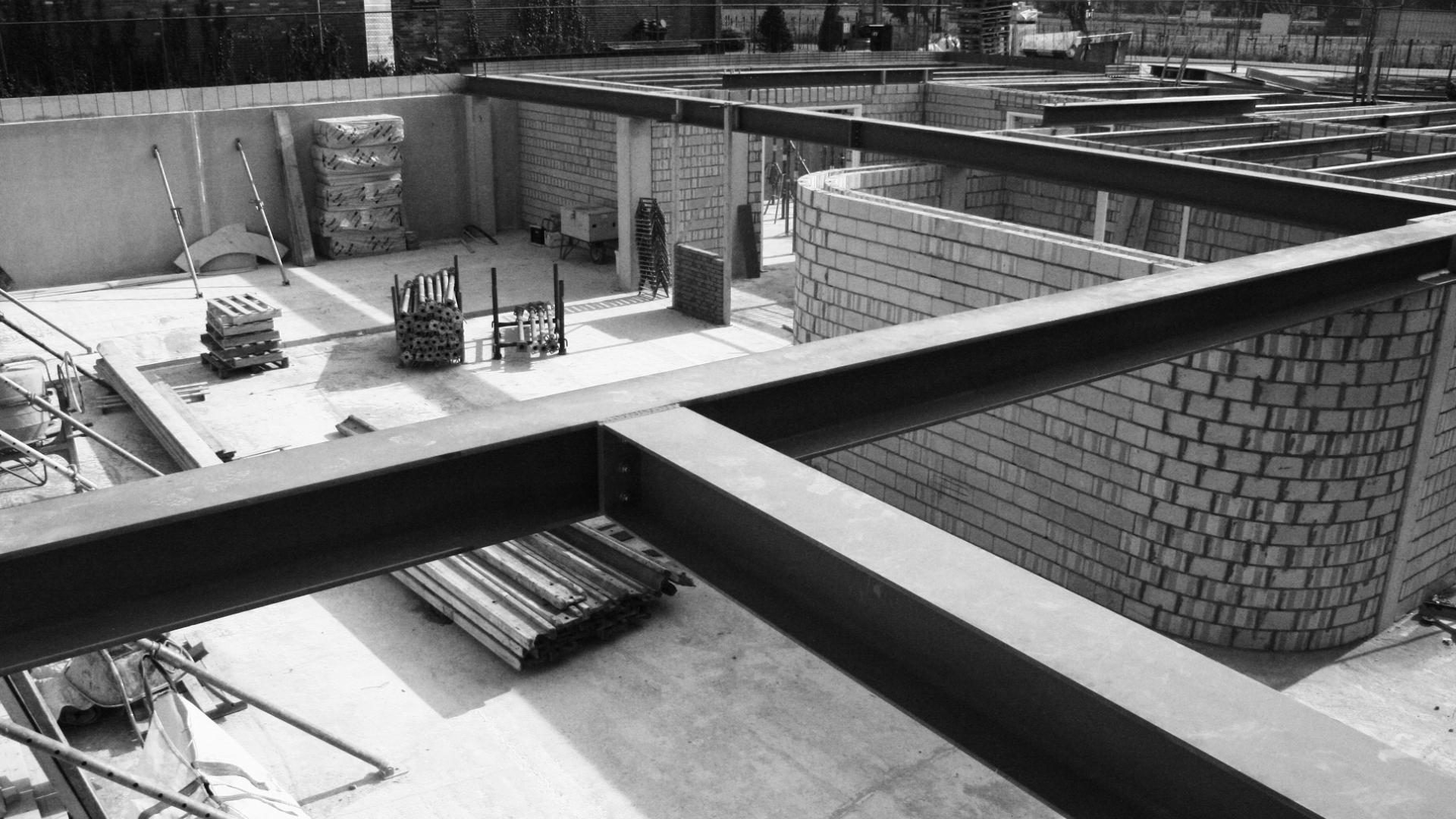 Ruwbouw van een project van C. Bos